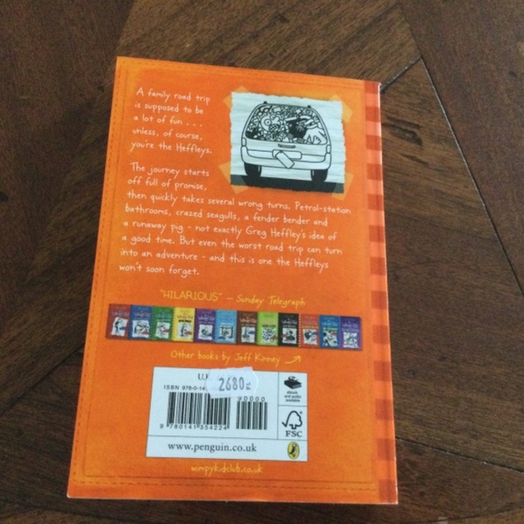 Diary of a wimpy kid: The long haul book - Picture 2 of 2